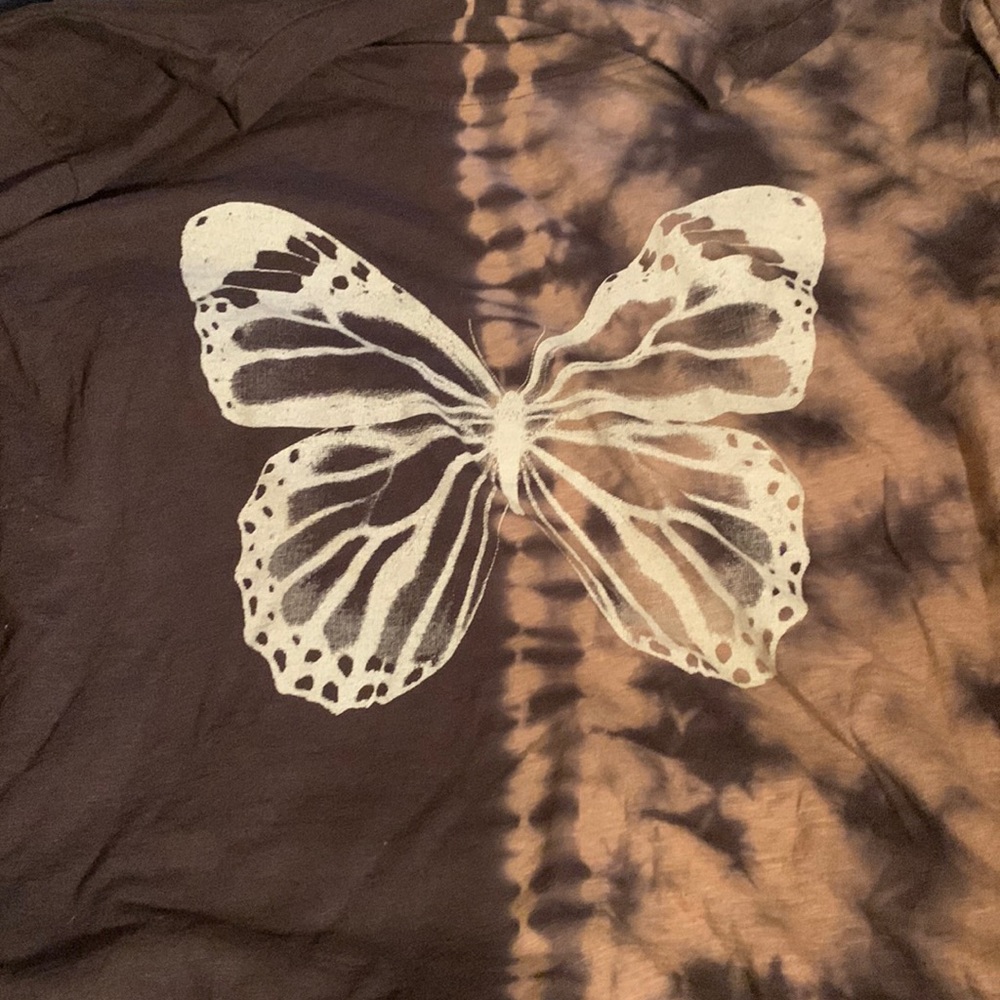 butterfly split dye tee